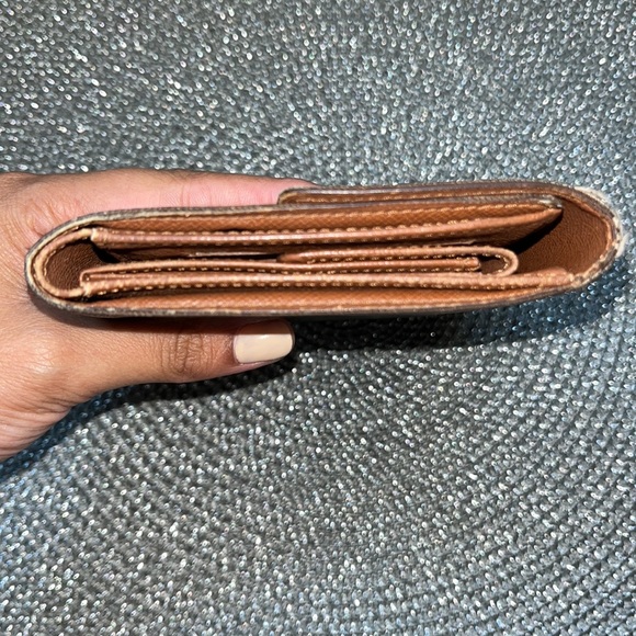 Authentic LV Monogram Trifold 💰 - Picture 9 of 9